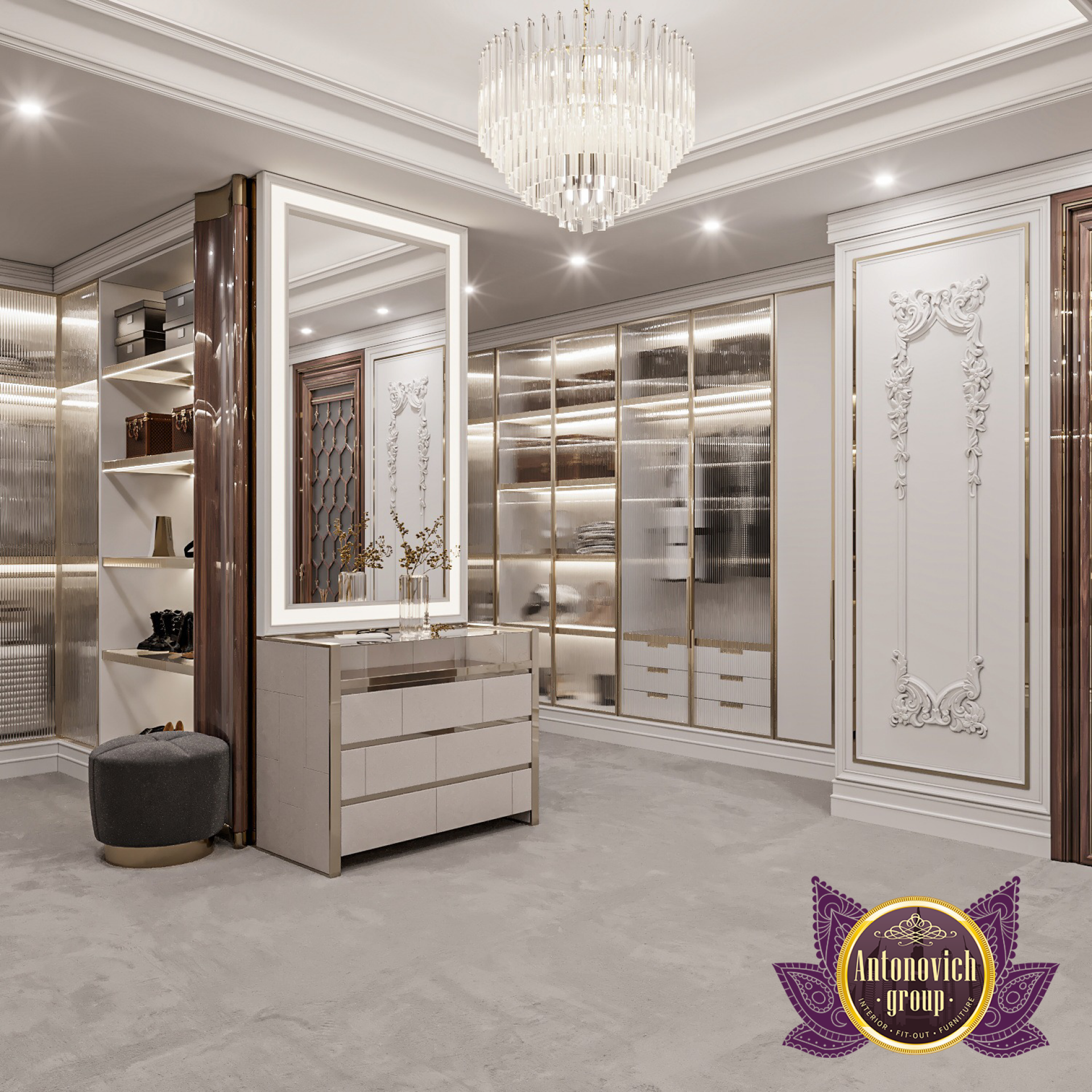 The Luxury Closet 