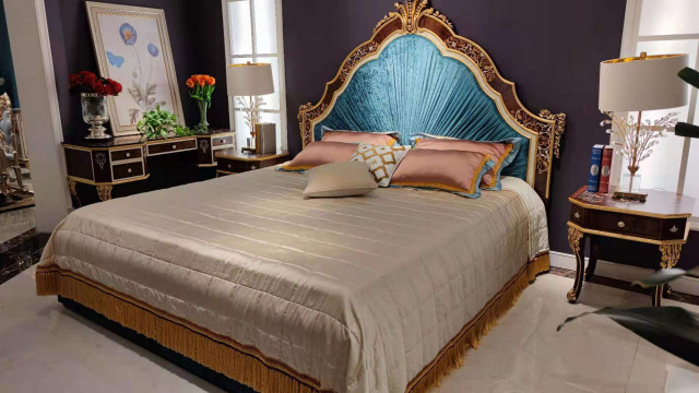 Beautiful Luxury Beds for Classic Homes